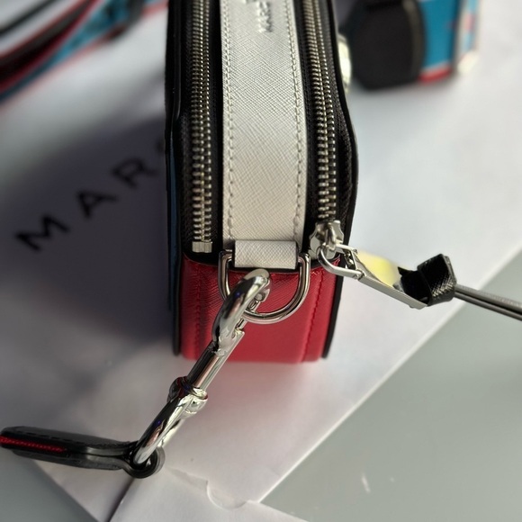 Marc Jacobs Peanuts Snoopy Limited Collaboration Lucy Crossbody Camera bag - Picture 9 of 12